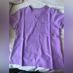 FIGS Catarina one pocket + high waisted Yola pant lavender